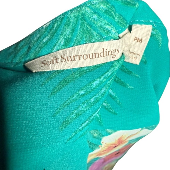 Soft Surroundings Tropical Top Size MP - Picture 4 of 9